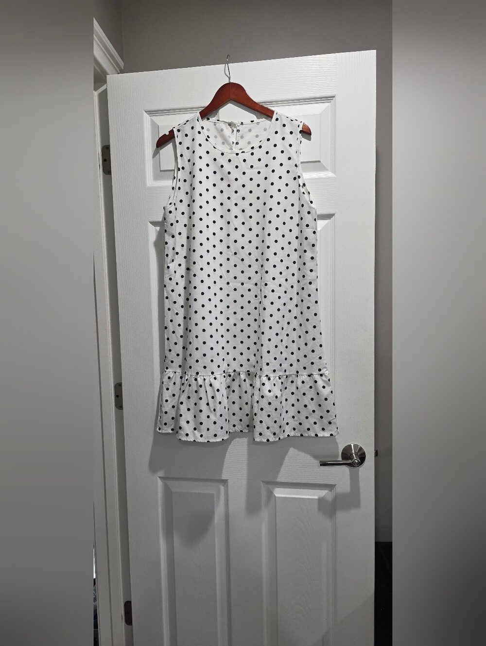 Shein White Polka Dot Sleeveless Ruffle Hem Dress